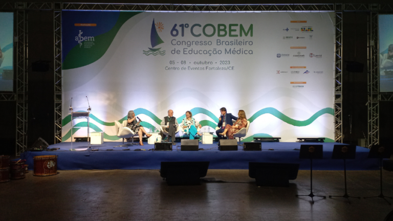 Debates sobre qualidade dos cursos de Medicina abrem 61º Congresso Brasileiro de Educação Médica