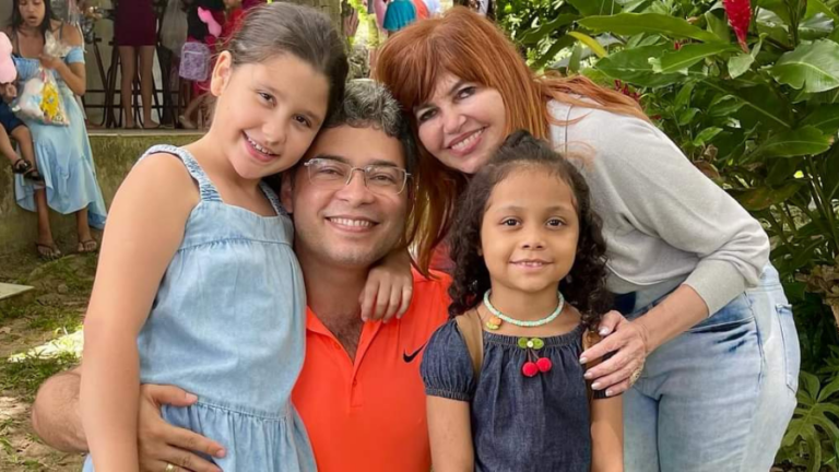 Felipe Ribeiro e Dilce Cândido proporcionam um dia incrível para crianças das comunidades da Serra de Maranguape