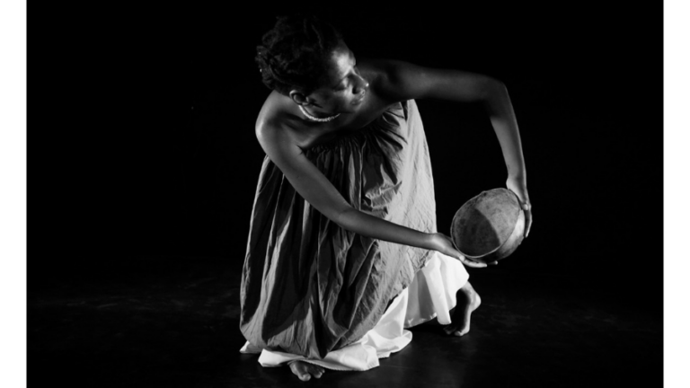 Escola Porto Iracema das Artes realiza oficina “Consciência Somática e Territorialidade”, com artista Candai Calmon
