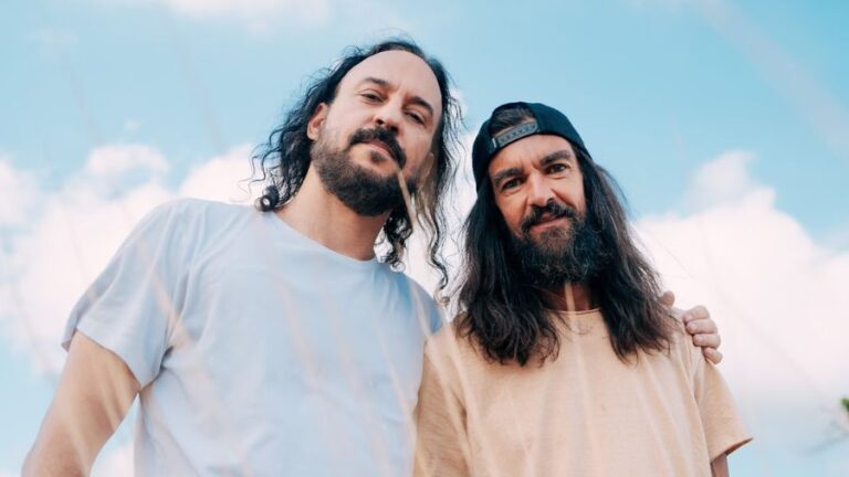 Gabriel O Pensador lança clipe de “Liberdade” com Armandinho