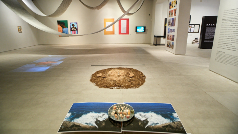 Com nova expografia, exposição Carolinas, na CAIXA Cultural Fortaleza, segue até o dia 10 de março 