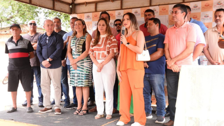 Grupo norte-americano e prefeitura de Camocim iniciam obras poliesportiva às margens da praia de Tatajuba