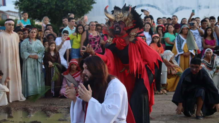 O espetáculo “A Inigualável Paixão de Jesus Cristo” de Senador Pompeu chega à sua 14ª edição.