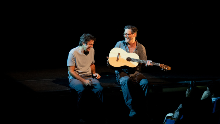 Espetáculo com Bruno Mazzeo e Lucio Mauro Filho é a nova atração do CENA