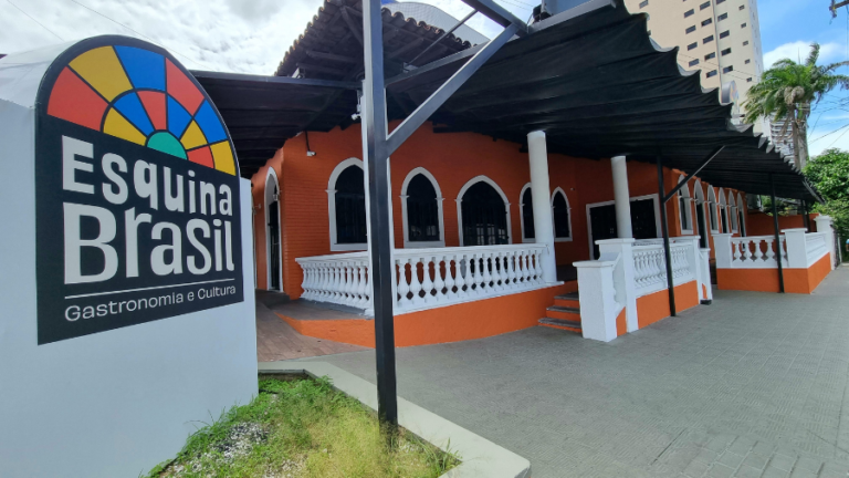 Banda TBT, Chico Pessoa e Juruviara são atrações do Arraiá do Esquina Brasil