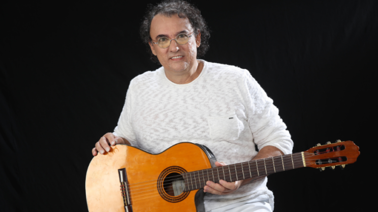 Davi Duarte faz show nesta quinta, 1o. de agosto, no Alpendre, com seus grandes sucessos e canções inéditas
