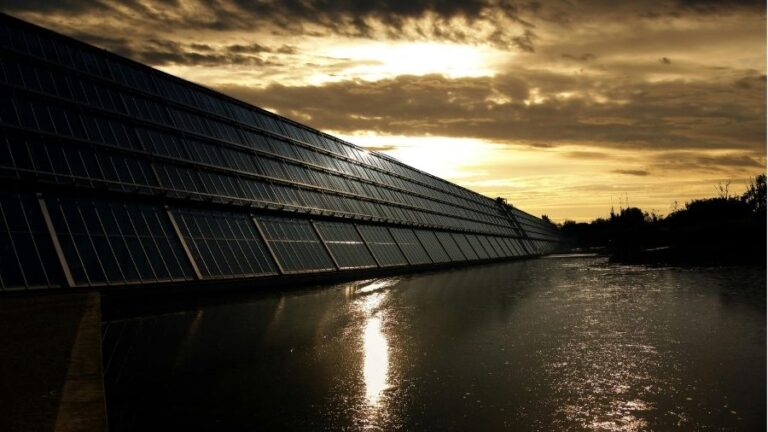 Por meio da geração solar, empresa cearense leva energia renovável a mais 10 mil famílias em locais isolados no Pará