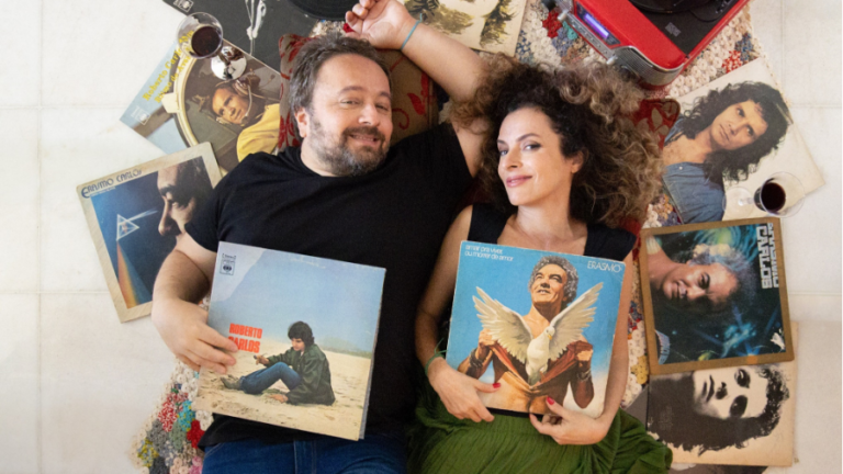 Teatro Dragão do Mar recebe espetáculo com releituras de canções de Roberto e Erasmo no final de agosto
