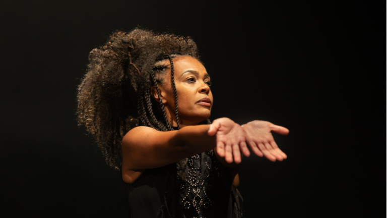 CAIXA CULTURAL FORTALEZA APRESENTA O MONÓLOGO “TRÊS LUZES”