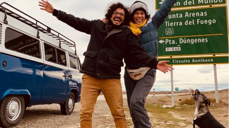 Artistas circenses viajam de Fortaleza a Patagônia em Kombi Motorhome