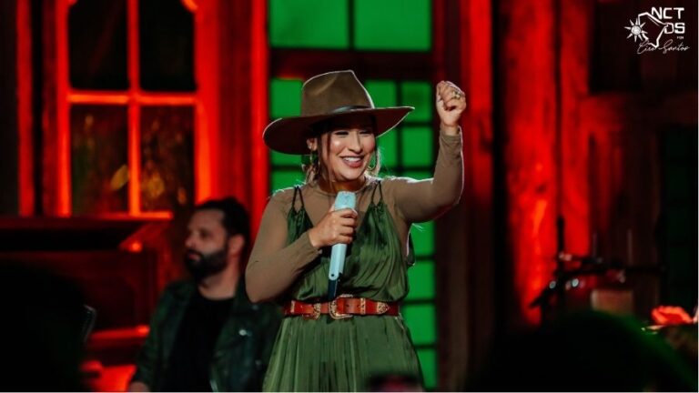 Simone Mendes anuncia gravação de novo DVD, em Manaus, e celebra indicação ao Grammy Latino com “Cintilante”