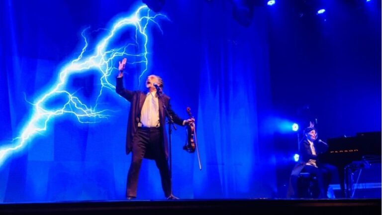 CAIXA CULTURAL FORTALEZA APRESENTA O ESPETÁCULO “A SBØRNIA KONTR’ATRACKA”