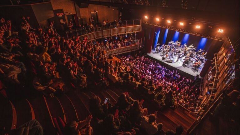 Orquestra Ouro Preto e Alceu Valença esgotam os ingressos em turnê europeia