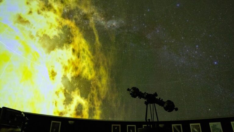 Planetário Rubens de Azevedo promove palestra de ex-engenheiro da NASA