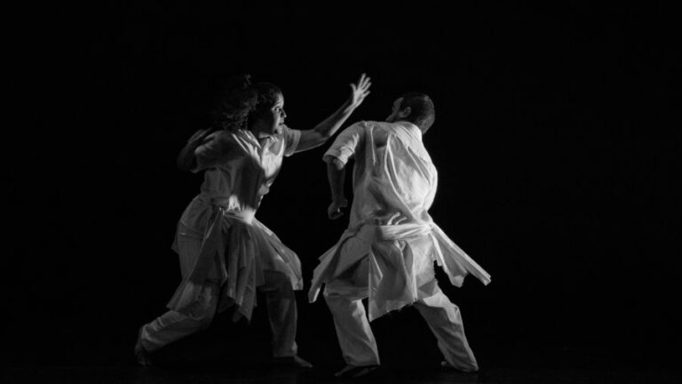 Hub Cultural Porto Dragão recebe o  Espetáculo MALEMOLE 