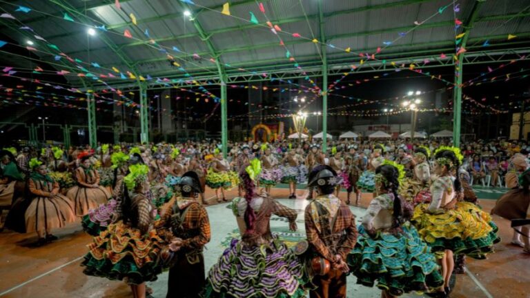 Secultfor divulga o resultado dos festivais de quadrilha junina do último final de semana e a programação dos Festejos Juninos até domingo