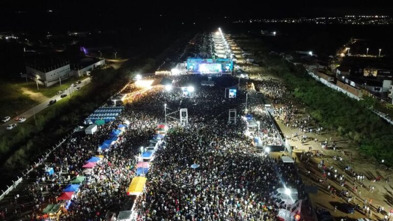 Uma noite para entrar na história: Sobral celebra 252 anos com recorde de público 