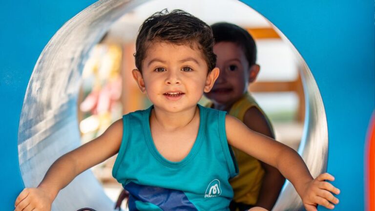 Alfabetização: Rede Multiverso Educação compartilha dicas para pais e educadores impulsionarem aprendizado