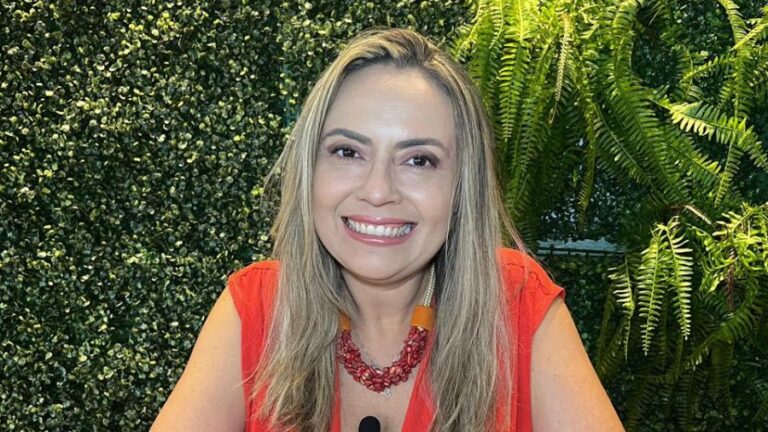 Mônika Vieira promove jantar sobre marca pessoal e propósito feminino em Fortaleza