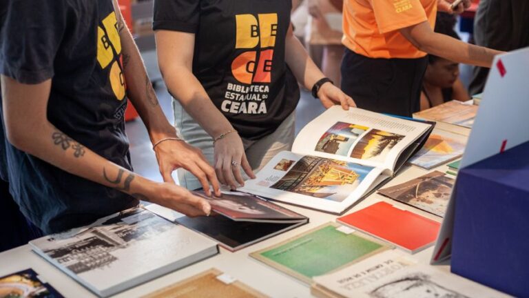 Exposição na Bece transforma 300 anos de Fortaleza em narrativa visual e literária