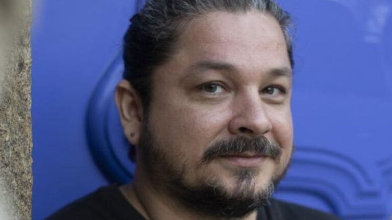 Banco do Nordeste Cultural: 25 músicos cearenses se reúnem sábado, 20/6, celebrando os 25 anos de carreira de Alan Mendonça. 