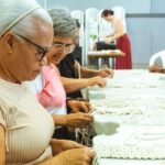 Projeto Artesanias em Rede realiza oficina sobre pigmentação natural e estamparia em tecido em Fortaleza